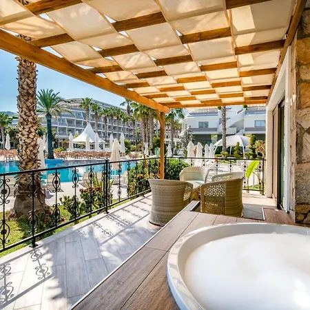 Hotel Rai Premium