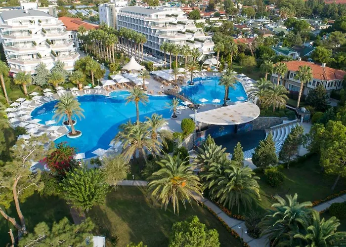 Rai Premium Hotell Tekirova