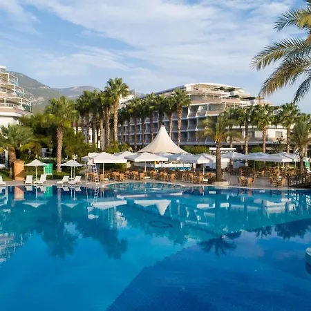 Rai Premium - Ex Queen's Park Hotel 5*