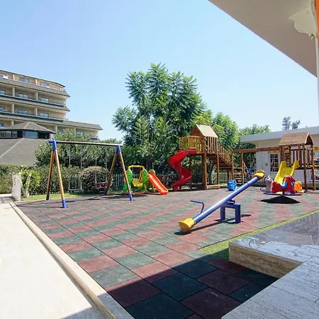 Hotel Rai Premium - Ex Queen's Park 5*