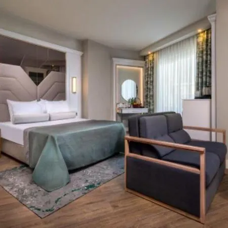 Rai Premium - Ex Queen's Park 5*