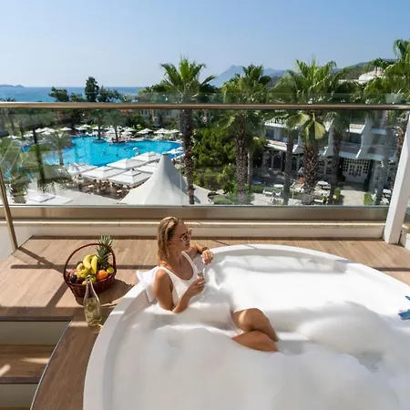 Rai Premium - Ex Queen's Park Hotel Tekirova